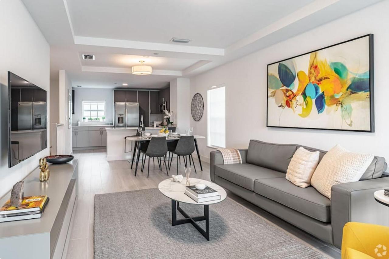 Dahlia - The Designer Townhome Lake Worth Beach Bagian luar foto